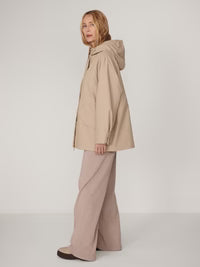 Varley Orlen Short Raincoat - Light Taupe