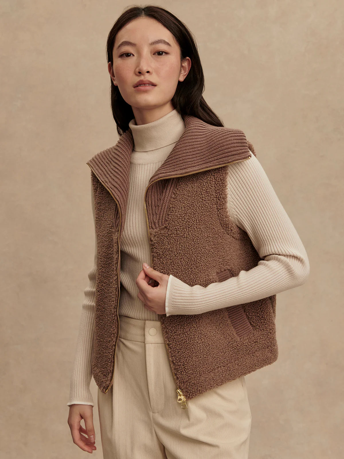 Varley Aspen Gilet in Ash Taupe