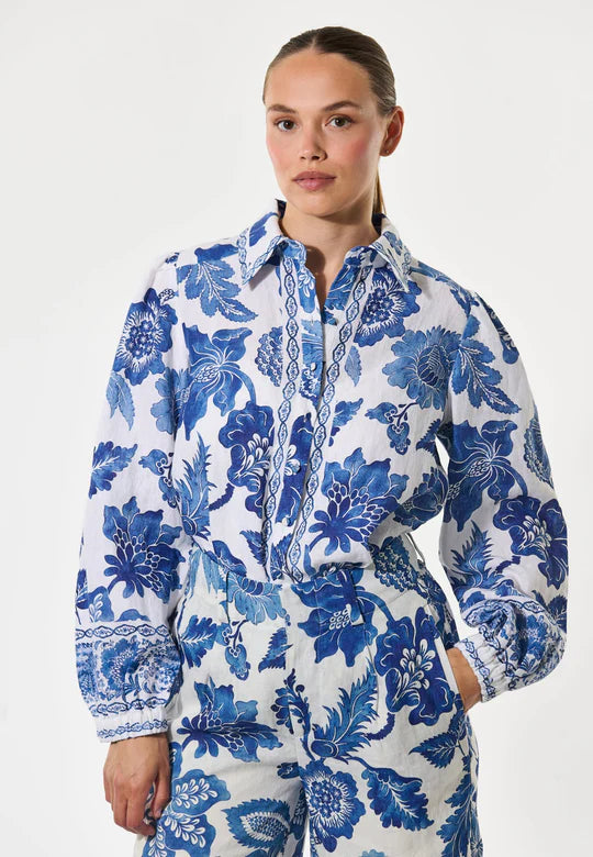 Dea Kudibal SiomaDea Shirt