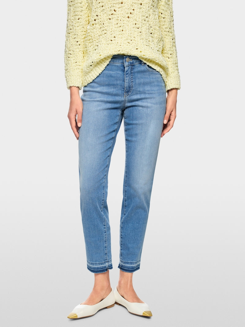 Marc Cain Silea Slim-Fit Jeans with Cropped Cut
