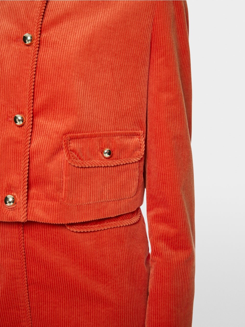 Marc Cain Short jacket with decorative buttons - Tigerlilly   BC 31.18 W02 col. 484