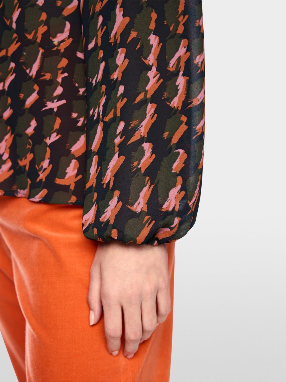 Marc Cain Abstract houndstooth blouse BC 51.36 W20 col. 484