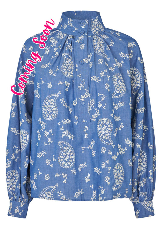 Dea Kudibal NicolaDea Shirt