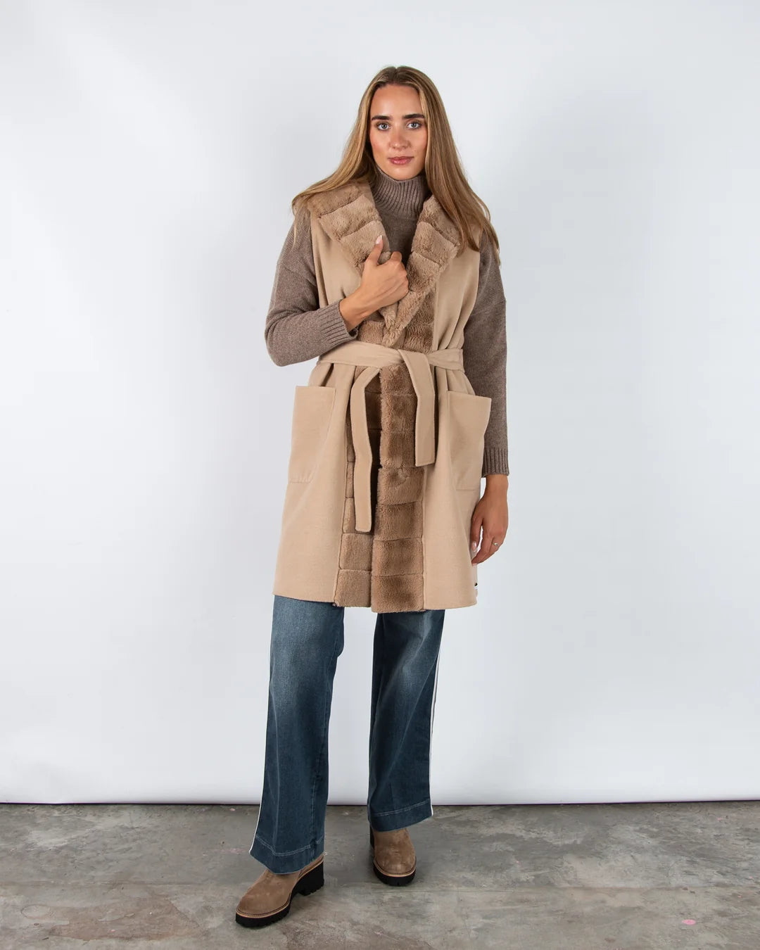 Weekend By Maxmara Borgia Turtle Neck Loose Bodied Wool Jumper  004 SKU: 0021609310