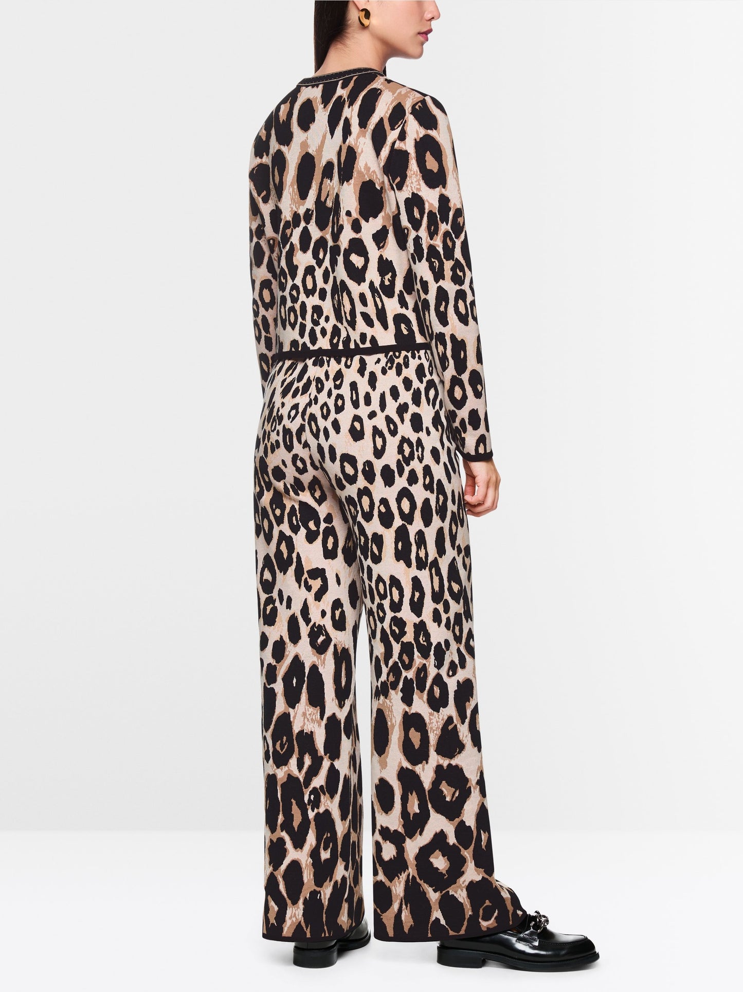 Marc Cain Cropped Leopard Print Cardigan ZC 39.09 M21