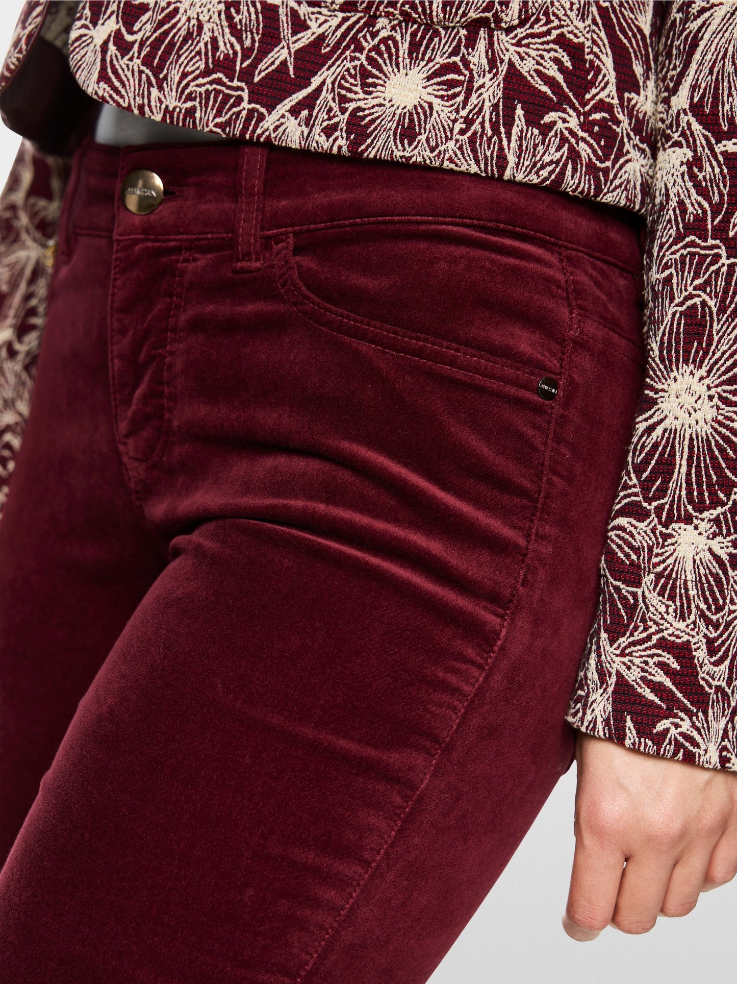 MarcCain SILVI low waist slim fit trousers ZC 81.02 W48